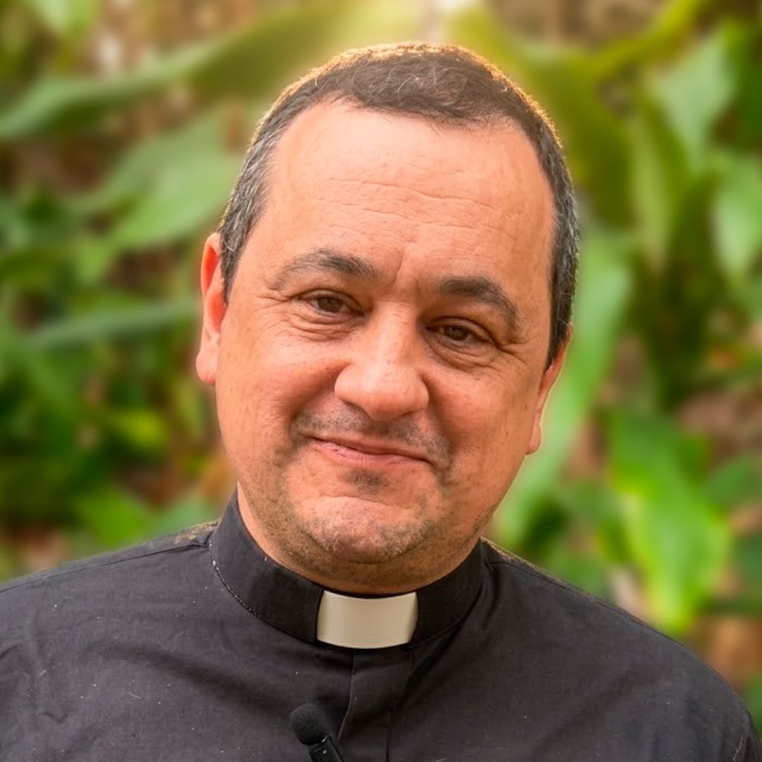 Pbro. Lic. Mauricio Larrosa OSAR